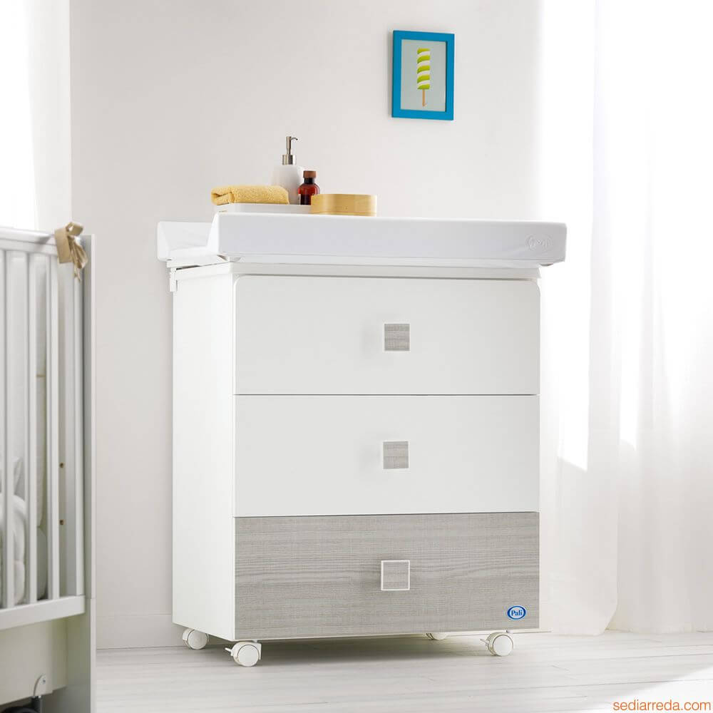 A Pali Changing Table for Your New Child